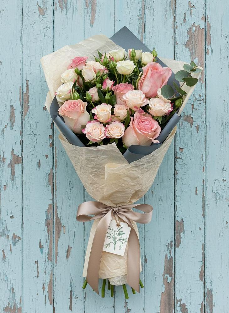 Букет цветов из: Розы в Ногликах