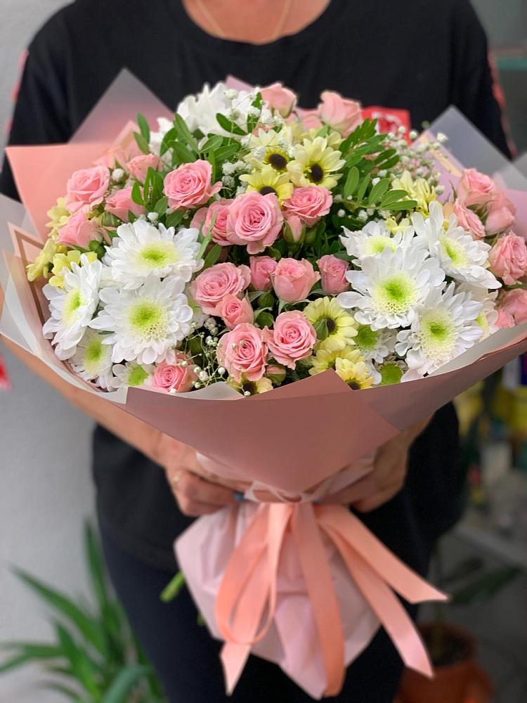 Букет цветов из: Розы и Хризантемы в Ногликах