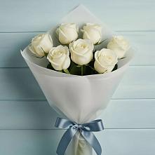 Букет 7 Белых роз Эдлесс Лав в Ногликах