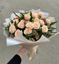 Букет Кремовые розы Латте в Ногликах