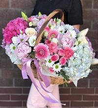 Цветочная композиция из Розы, Хризантемы, Пионы и Лизиантусы в корзине #REPLACE_PRED# Ногликах