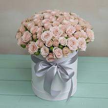 Цветочная композиция из Розы в шляпной коробке в Ногликах