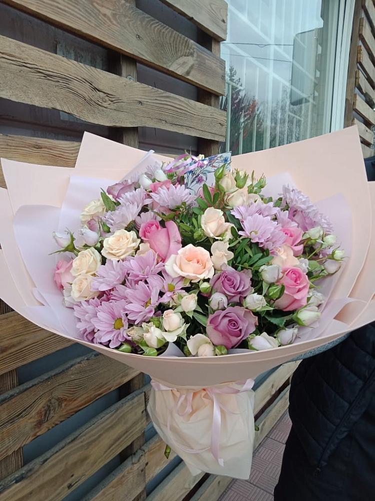 Букет цветов из: Розы и Хризантемы в Ногликах