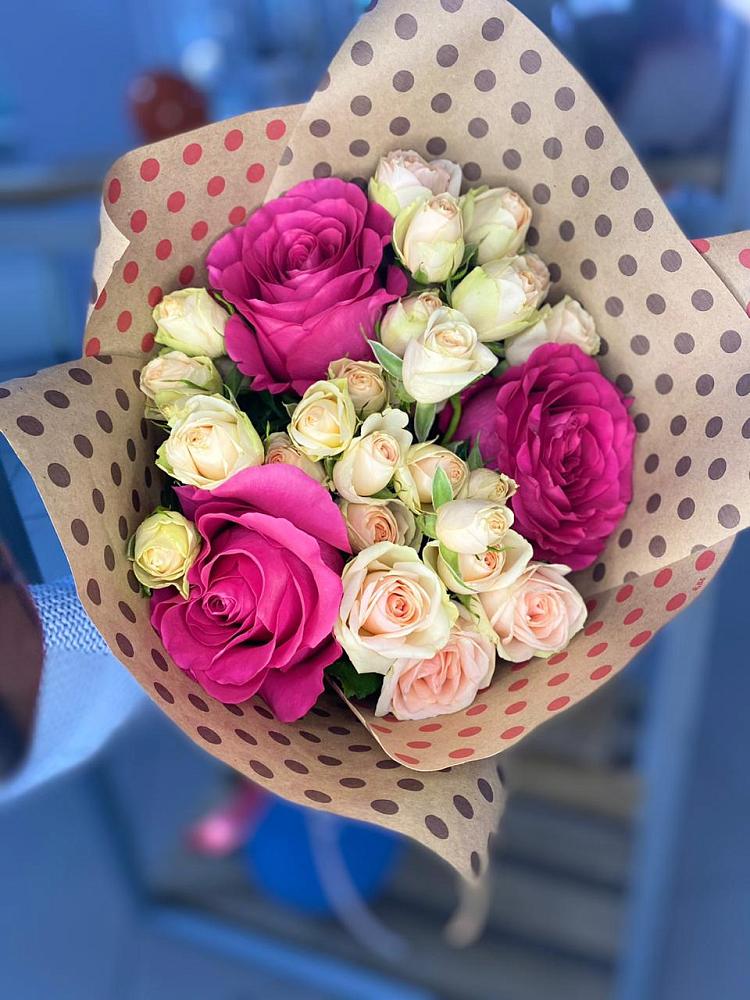 Букет цветов из: Розы в Ногликах