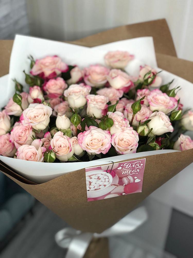 Букет цветов из: Розы в Ногликах