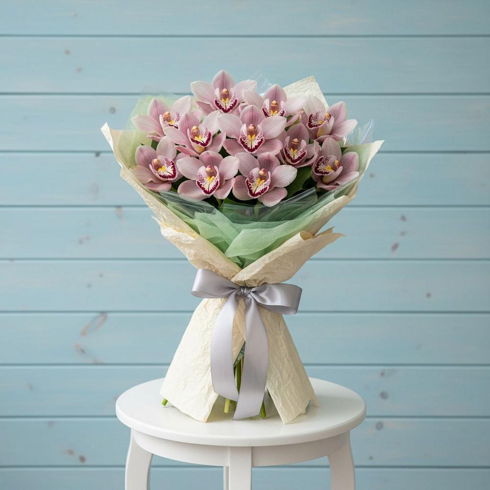 Букет цветов из: Орхидеи и Розы в Ногликах