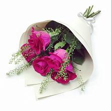 Букет цветов из:  Розы в Ногликах