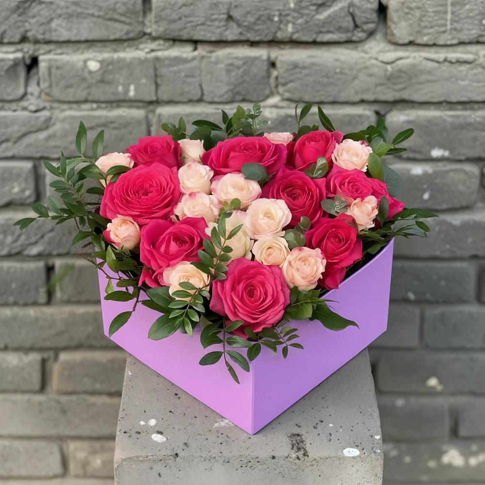 Цветочная композиция из Розы в коробке в Ногликах