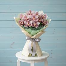 Букет цветов из:  Орхидеи и Розы в Ногликах