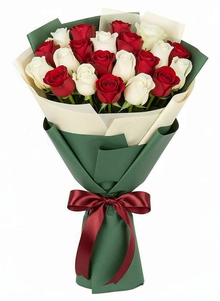 Букет Микс из красных и белых роз в Ногликах