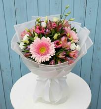 Букет цветов из:  Герберы, Альстромерии и Лизиантусы в Ногликах