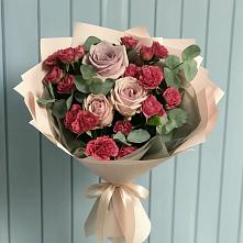 Букет цветов из:  Гвоздики и Розы в Ногликах