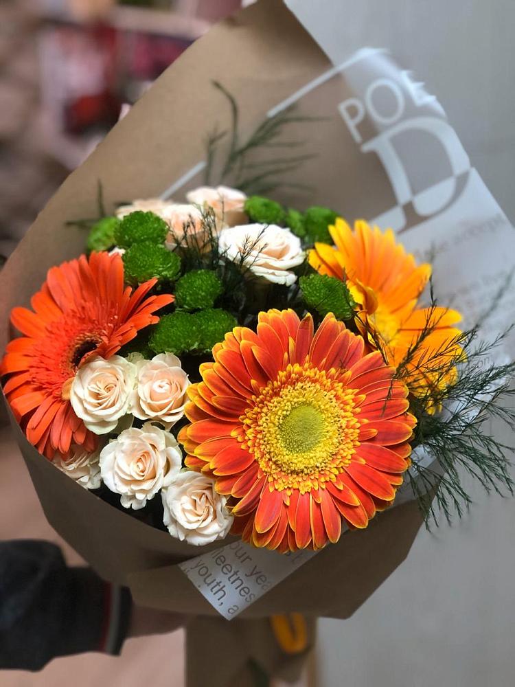 Букет цветов из: Герберы, Хризантемы и Розы в Ногликах