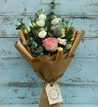Букет цветов из:  Розы и Лизиантусы в Ногликах