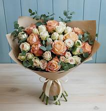 Букет цветов из:  Альстромерии и Розы в Ногликах